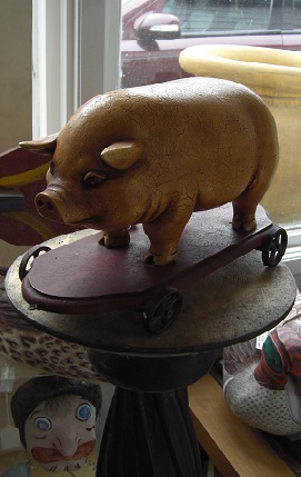 Pig on wheels - Click Image to Close